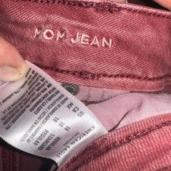 American Eagle pink 80’s size 18 curvy mom jeans - Image 2