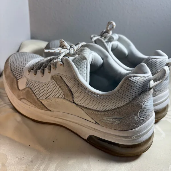 Skechers White and Light Gray Mesh Suede Lace-Up Sneakers size 8 - Image 5