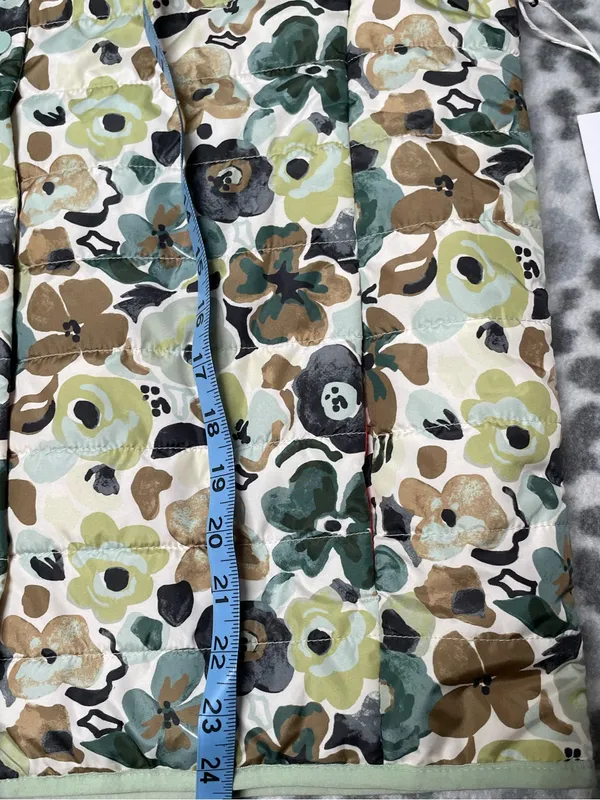 Quilted Floral Green Brown floral packable vest youth XXL nwt - Image 6