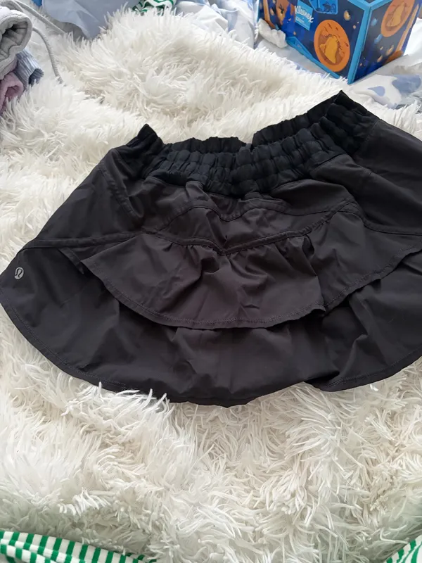 Lululemon skirt - Image 2