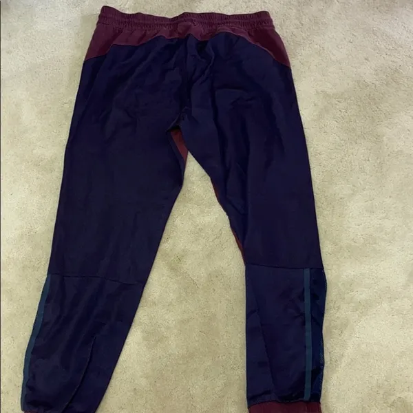 Nike maroon/ navy pants - Image 5