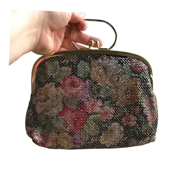 Vintage Floral Metal Mesh Evening Bag Gold Tone Kiss Lock Ring Handle Clutch - Image 3