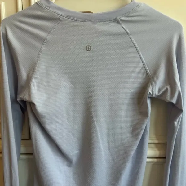 Lululemon Swiftly Tech Long Sleeve Blue/Periwinkle Shirt - Image 2