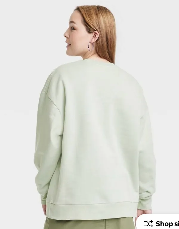 Special Thanks Butterfly Graphic Sweatshirt - Image 2