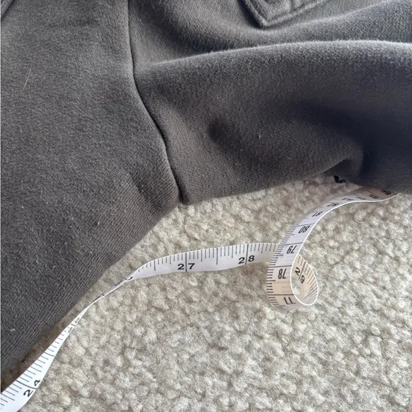 Aritzia Cozy Fleece Cargo Sweats - Image 4
