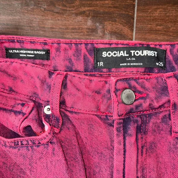 Social Tourist Hollister Red Denim Pants - Image 2