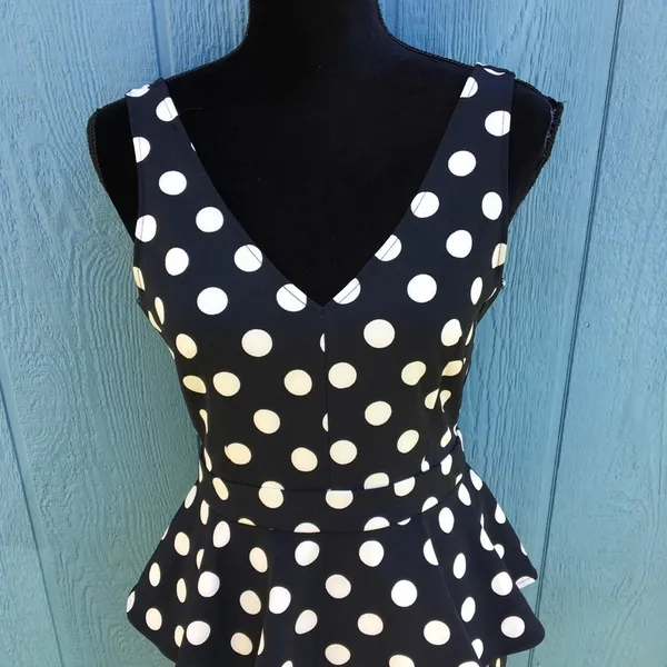 H&M Divided Polka Dot Sleeveless Dress Ruffle 8 v6x - Image 2