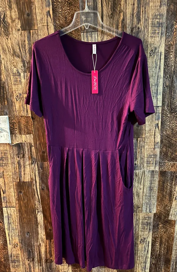 NWT Don BCQ women's purple short sleeve dress size large with pockets length 42 inches bust to bust 18 - Image 2