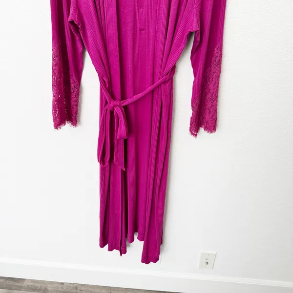 [Anthropologie] Magenta Pink Ilia Lace Sleeve Belted Wrap Robe Size Large L/XL - Image 6