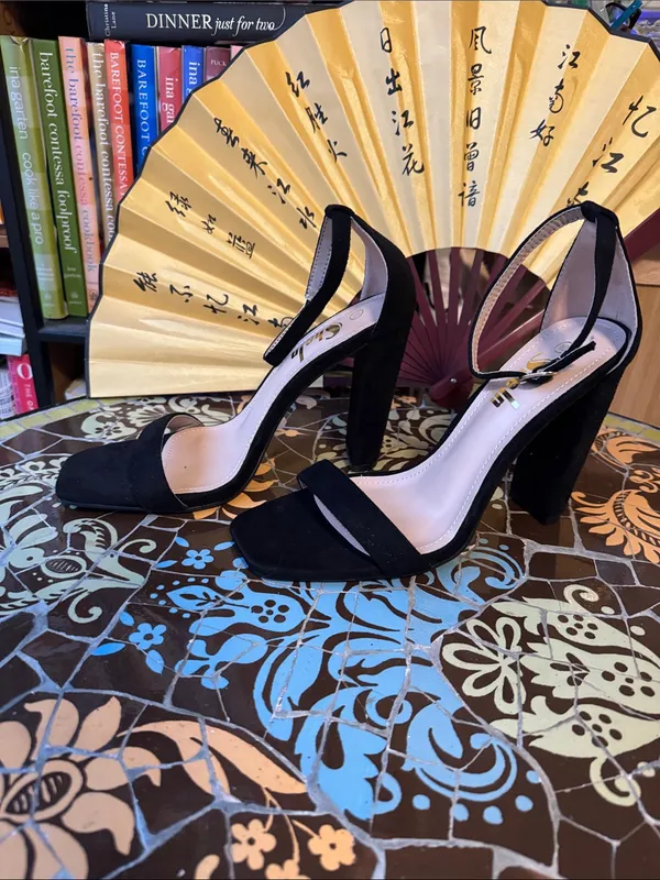 SHELN Black Suede High Heel Sandals Sz: 10 - Image 4