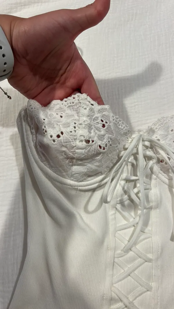 White Lace Corset Edikted Bustier Top - Image 4