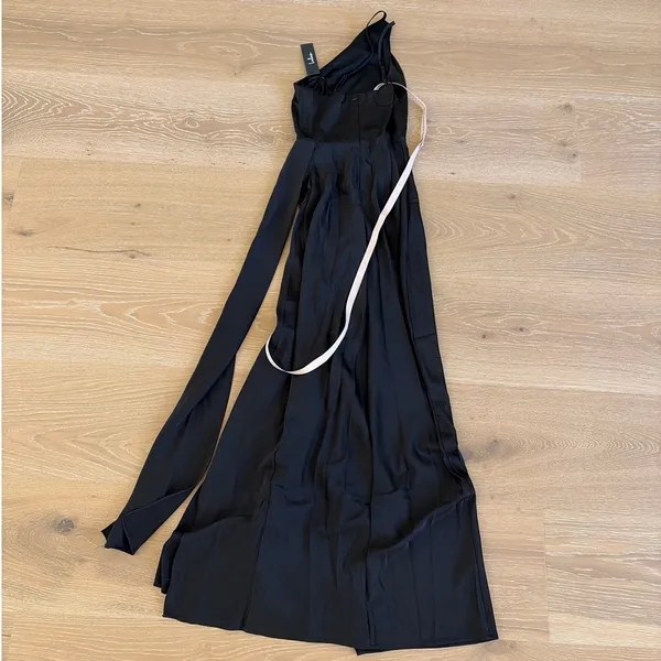 Lulu’s Maxi Dress Satin One Shoulder Signature Elegance Size XXS Black - Image 5