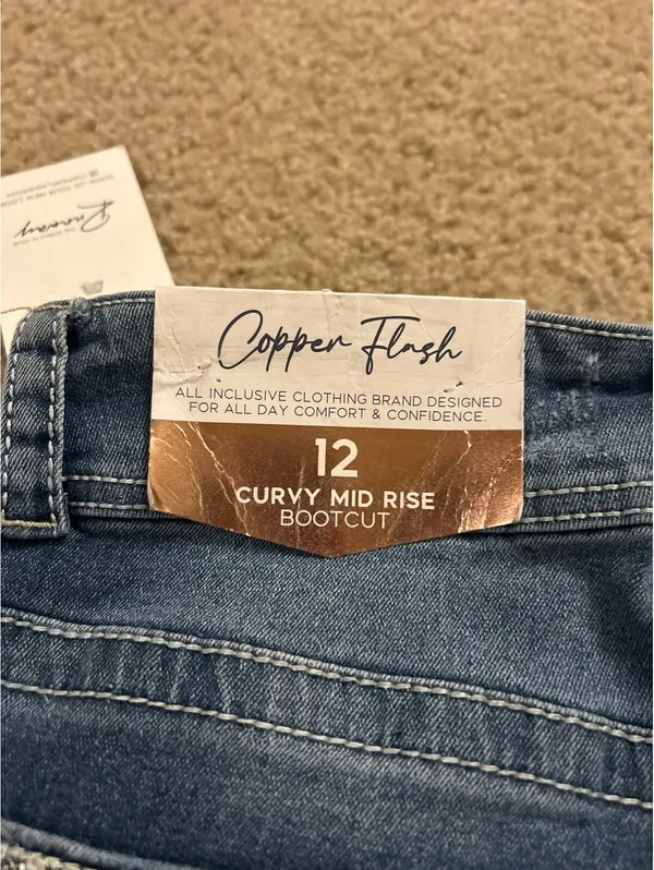 E294 Jeans copper flash curvy mid rise bootcut size 12 back pocket studs amazing - Image 6