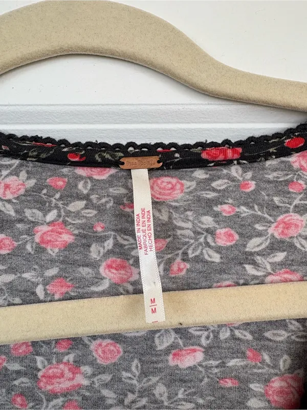 Free People Abundance Long Sleeve Top Black Floral Size Medium NWOT - Image 5