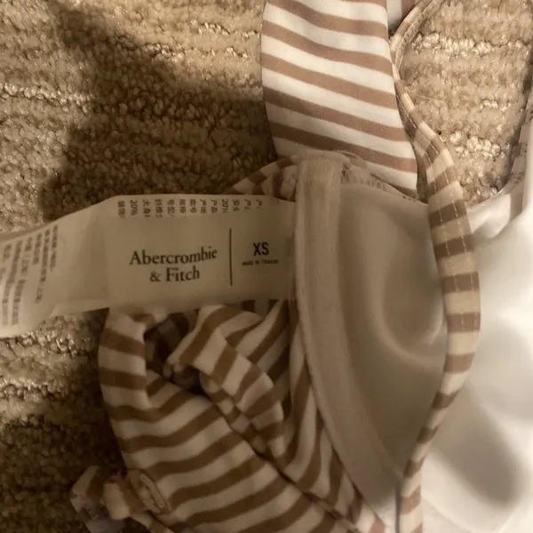 Abercrombie and fitch stripe bikini top - Image 2