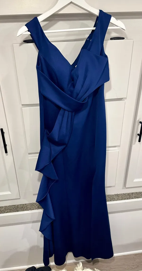 Bella and Bloom Boutique Chic Beauty Slit Formal Dress: Navy - Image 3