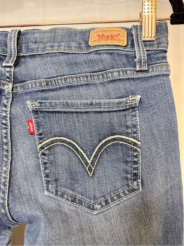 Levi's Women's Light Blue Bootcut Jeans - Image 6