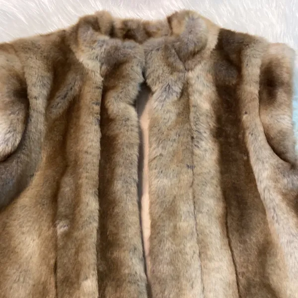Madison size XL beautiful and so soft jacket /vest long 25” bust 36/38” - Image 10