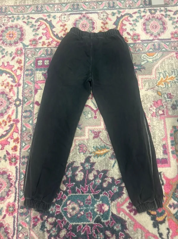Brandy Melville Sweatpants Black - Image 3