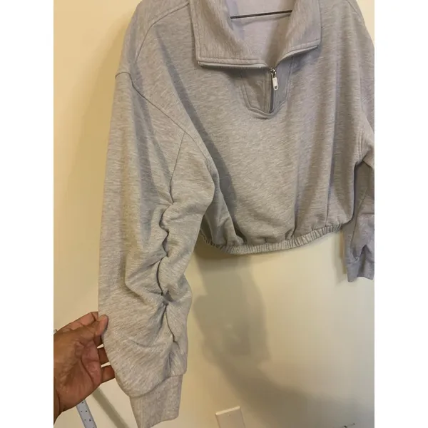 Trendy Queen Pullover Womens Large Gray Excellent Cropped Quarter Zip Sweatshirt - Image 2