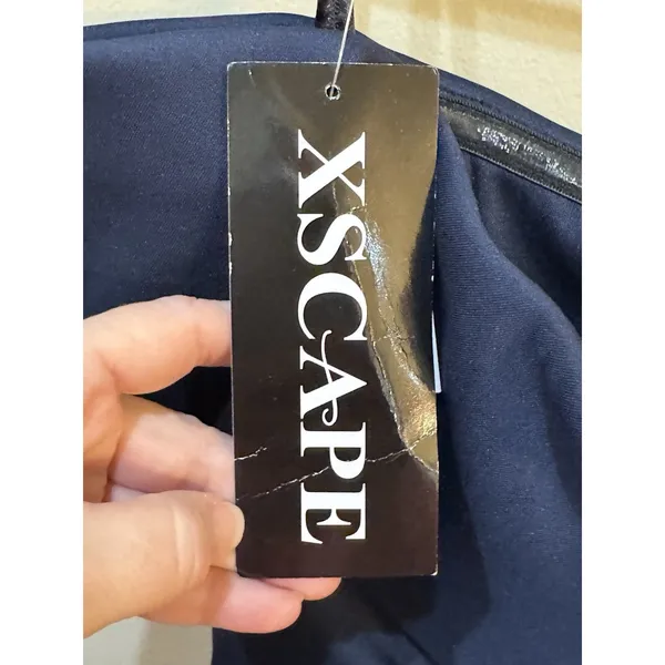 NEW XSCAPE "Adriana"‎ Long Scuba Crepe Off the Shoulder Dress Size 6 - Image 7