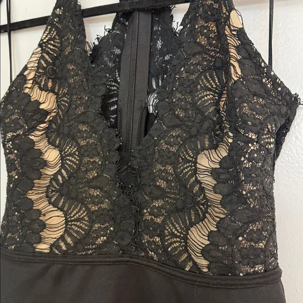 Black Lace Plunge V Bodysuit - Image 5