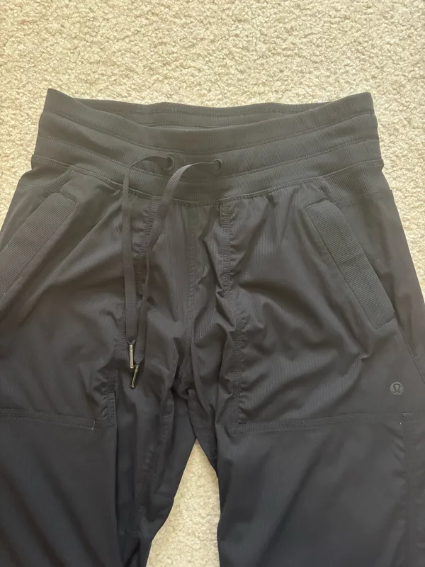Dance Studio Mid-Rise Pant Lululemon Tall Size 4 - Image 3