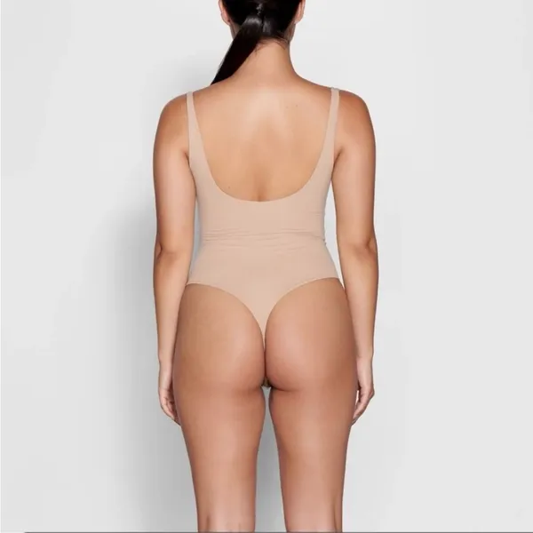 SKIMS Square Neck Bodysuit | Clay NWT size XS‎ - Image 3