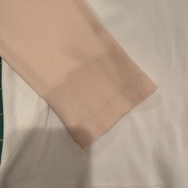 Uniqlo White Long Sleeve Shirt - Image 5