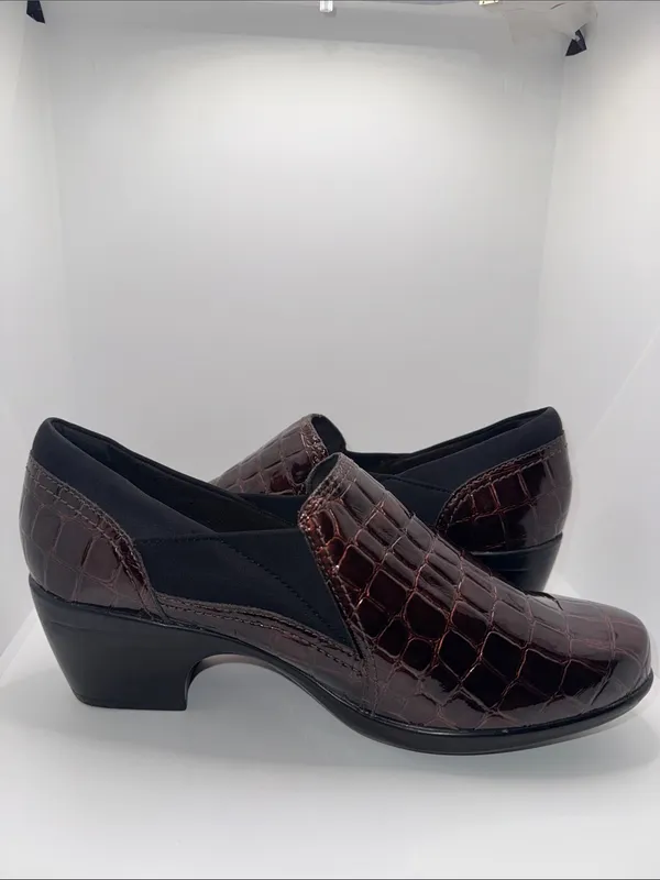 Clarks Emily Amelia Loafers Women's US 8.5 W Brown Croc Patent Shoes - Image 3