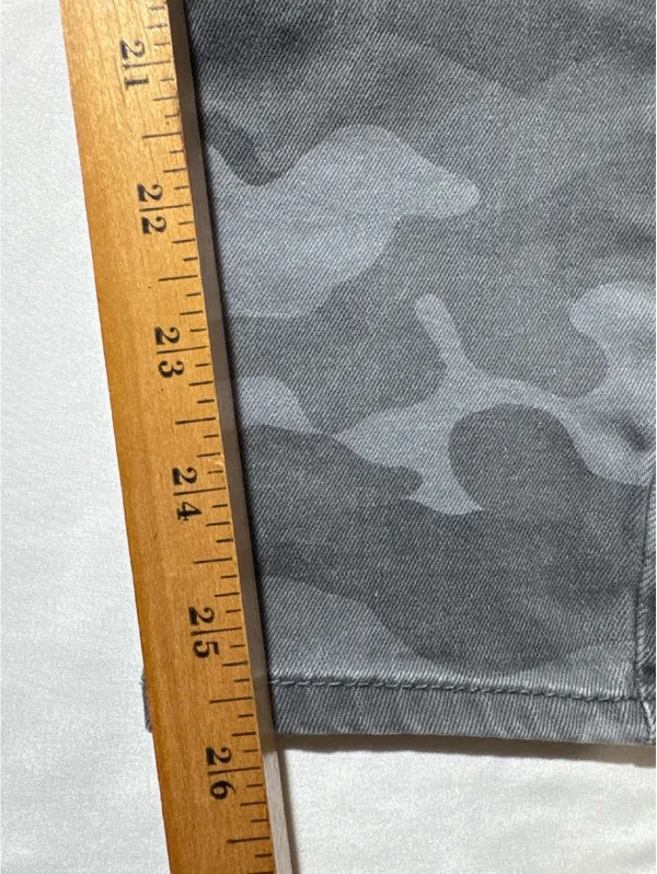 Gray Camouflage Pants with Front Pockets - Size 12 - Image 3