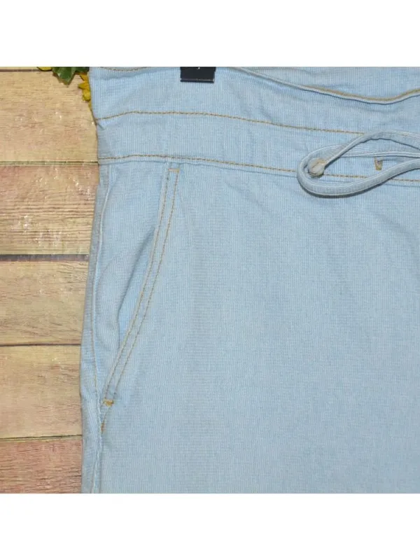 Universal Threads Cute Paper Bag Waist Light Wash Jeans Wide Leg Ladies 36x26 - Image 4