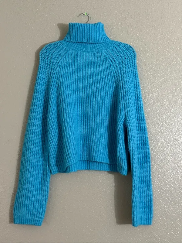 HYFVE Small Turquoise Blue Cropped Turtleneck Sweater Chunky Ribbed Knit Fall - Image 4