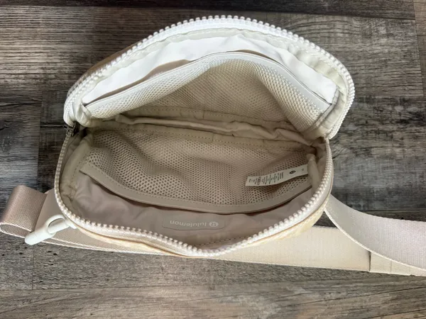 Lululemon Belt Bag - Image 3