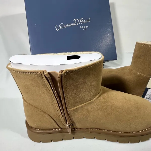 Universal Threads May Suede Ankle Boot Women 9 Tan W/Faux Fur‎ Memory Foam Snow - Image 9