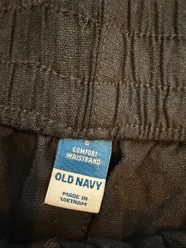 Old Navy Black Women’s Elastic-Waist Everyday Shorts Size Small NWT - P21 - Image 2