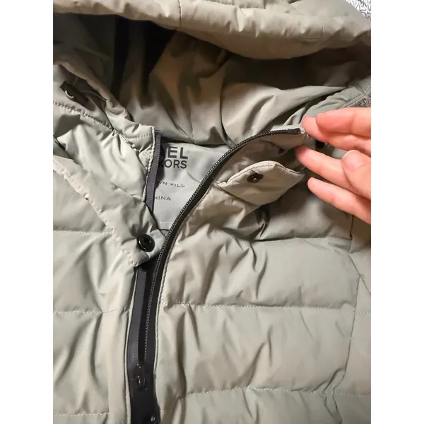 Michael Kors Size Medium Sage Green Gray Puffer Down Fill Hooded Full Zip‎ Coat - Image 3