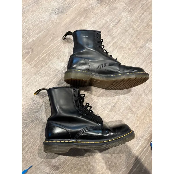 Dr. Martens 1460 W Black Smooth Leather 8-Eye Lace Up Combat Boots Womens 8‎ - Image 4