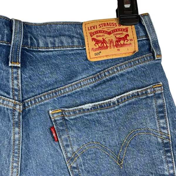 Levi’s 501 SZ W28 Jean Shorts Distressed Frayed Hem Button-Fly Hi-Rise Pockets - Image 4