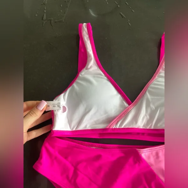 Nwot 2 Pieces Swim Suit In 2 Shades Of Pink M - Image 5