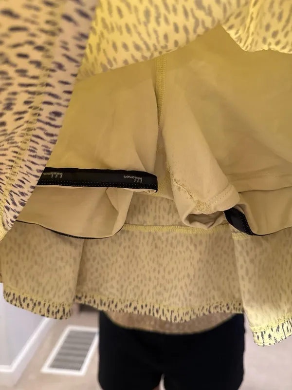 Lululemon Pace Rival Skirt II Dottie Dash Clarity Yellow Black Size 8 - Image 4