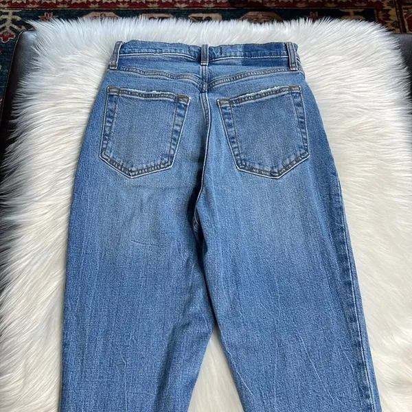 Abercrombie The 90’s Slim Straight Ultra High Rise Jeans - Image 7