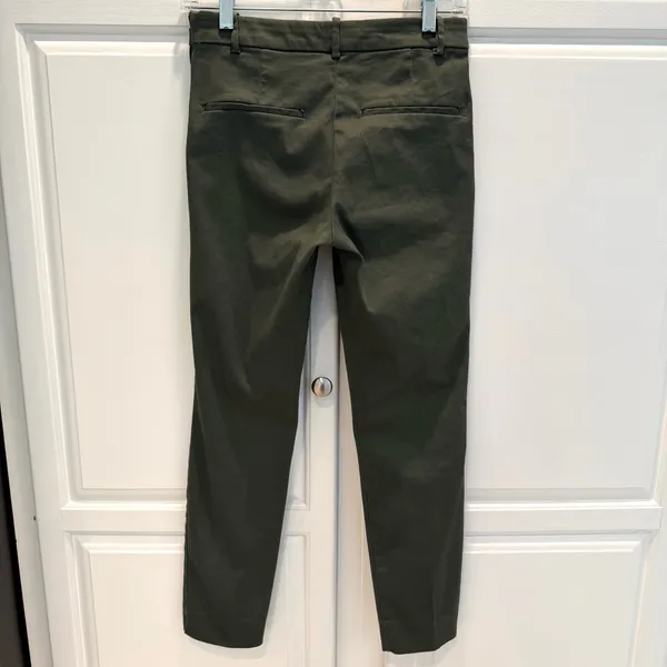 H&M Womens 4 Ankle Dress Pants Length Slim Olive Green Flat Front Side Zipper - Image 2
