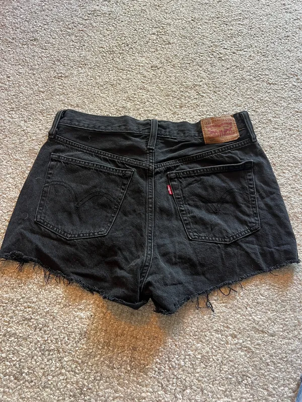 Levi’s Shorts - Image 2