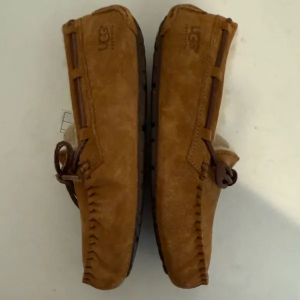 UGG Dakota Slipper Moccasin Chestnut Brown Suede Size 5 Shearling Lining NEW - Image 8
