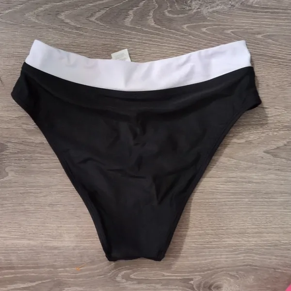 Cupshe Black White Bikini Bottoms Size Medium - Image 6