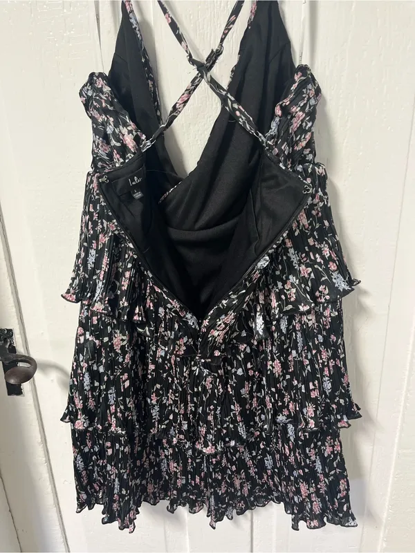 NWT Lulus Quaint Cutie Black Floral Pleated Tiered Mini Dress Size Large - Image 6
