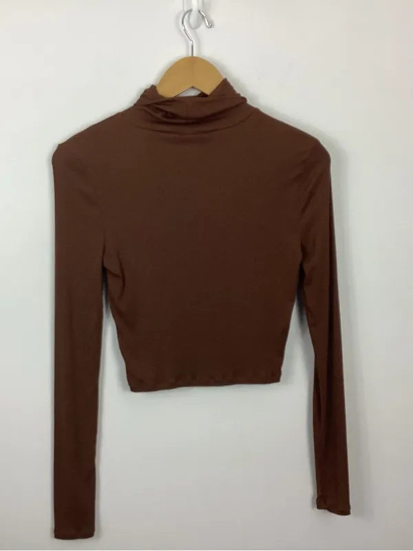 Aritzia Sunday Best Freshman Cropped Turtleneck Size Small - Image 3