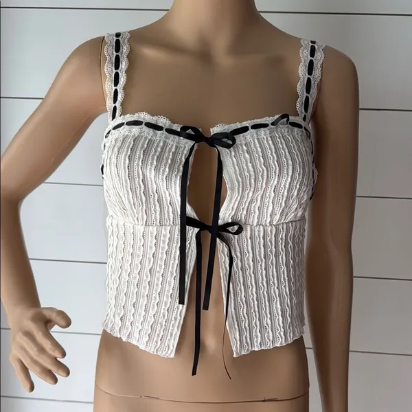 Floerns Lace Trim Tie Front Camisole Textured Sleeveless Crop Cami Top Sz S - Image 2