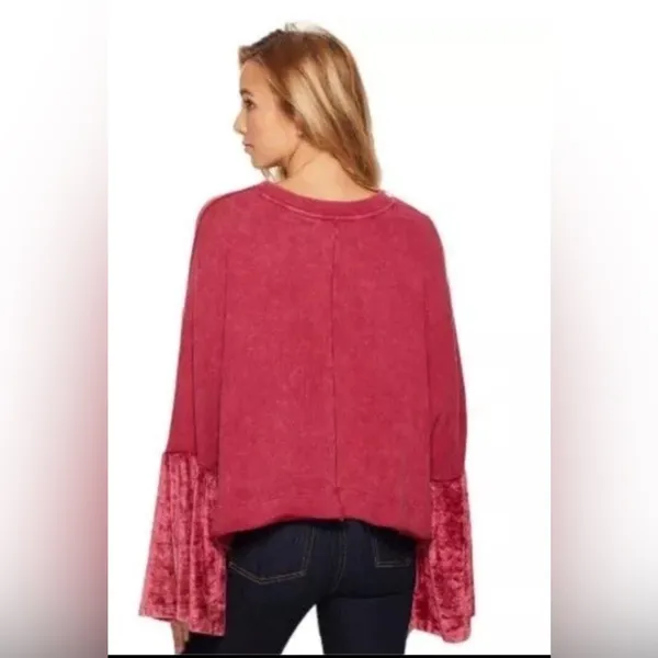 Free People Glorious Sweatshirt XS‎ Bell Velvet Sleeves Oversized Cropped Maroon - Image 4